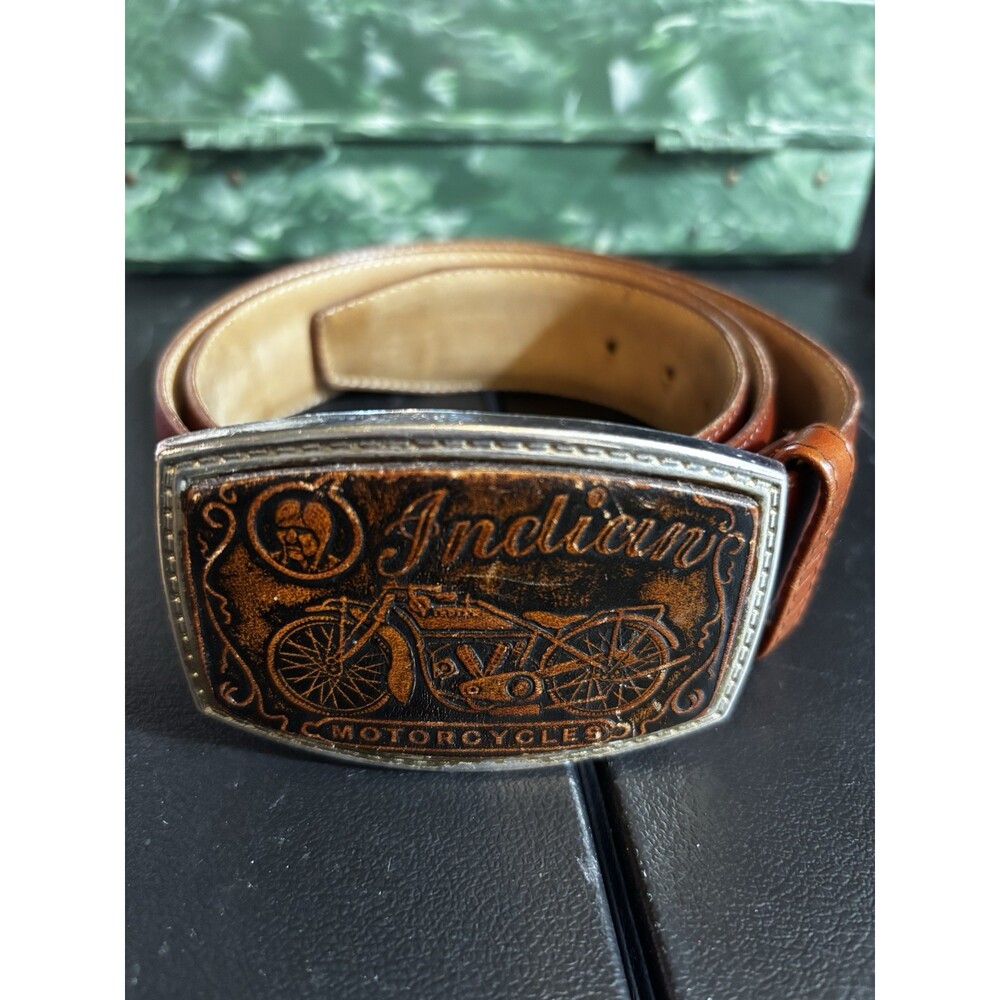 VINTAGE INDIAN MOTORCYCLE  BELT AND BUCKLE LEATHER METAL 1974 ORIGINAL